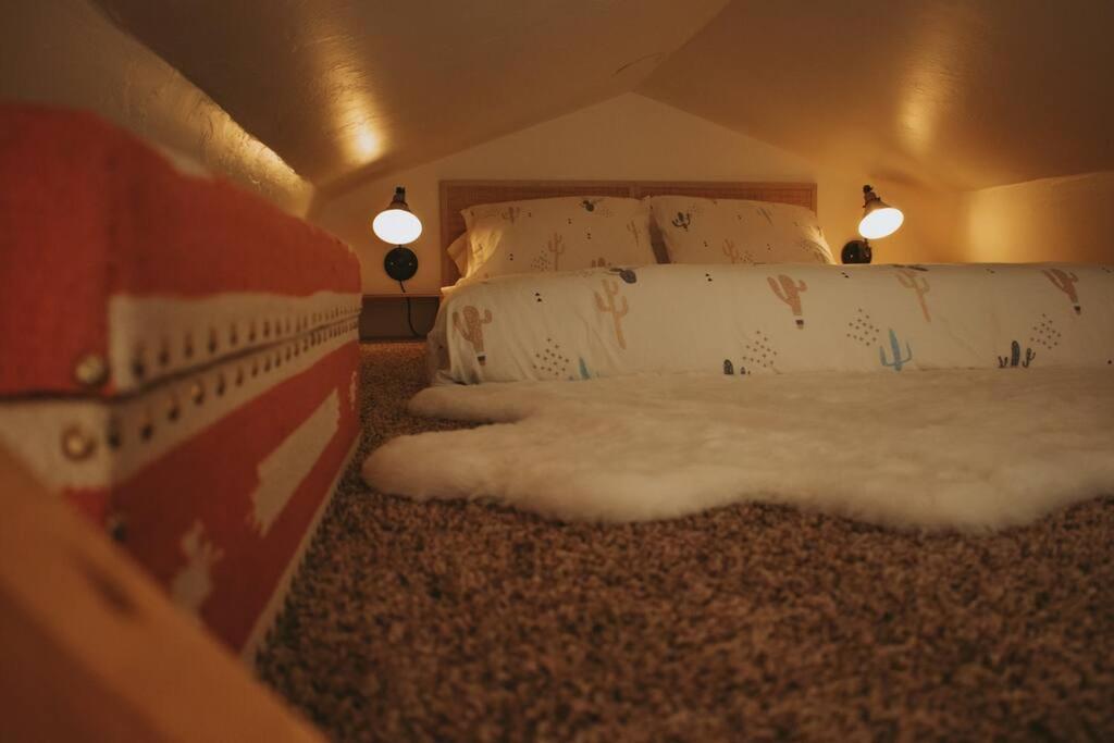 Agave Tiny House At Cactus Flower-Hot Tub-Pet Friendly-No Pet Fees! Albuquerque Extérieur photo